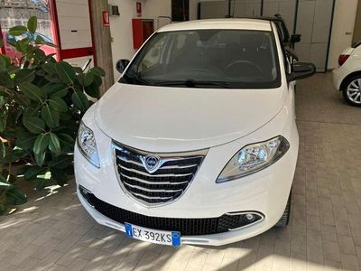 Usata Lancia Ypsilon Gold 95 CV (69 kW) 2014 Beige Utilitaria