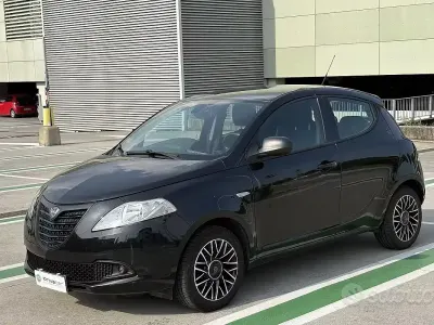 Usata Lancia Ypsilon S 69 CV (50 kW) 2014 Nero Utilitaria