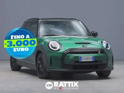 Usata Mini Cooper SE 135 kW (184 CV) 2022 Green metallic Utilitaria