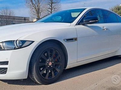 Usata Jaguar XE Business Edition 180 CV (132 kW) 2018 Bianco Berlina