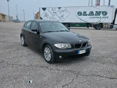 Usata BMW 120 163 CV (119 kW) 2005 Nero Utilitaria