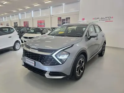 Usata Kia Sportage 136 CV (100 kW) 2024 Lunar silver SUV