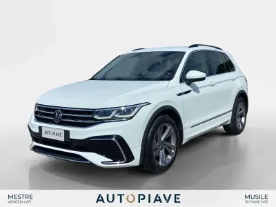 Gebraucht VW Tiguan R-line 150 PS (110 kW) 2023 Weiß SUV