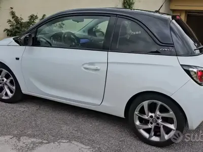 Usata Opel Adam Slam 69 CV (50 kW) 2014 Utilitaria