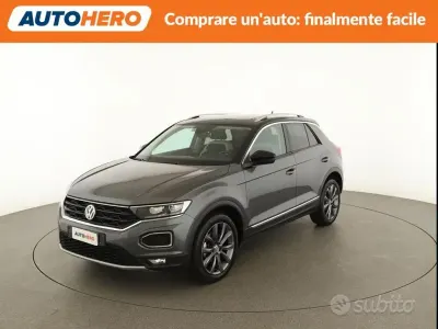 Usata VW T-Roc 150 CV (110 kW) 2019 Grigio SUV