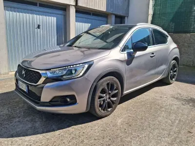 Usata DS Automobiles DS4 Crossback Sport Chic 120 CV (88 kW) 2016 Grigio SUV