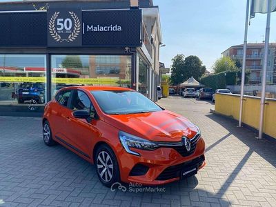 Usata Renault Clio V Equilibre 145 CV (106 kW) 2023 Orange valencia Berlina