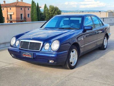 Mercedes E320