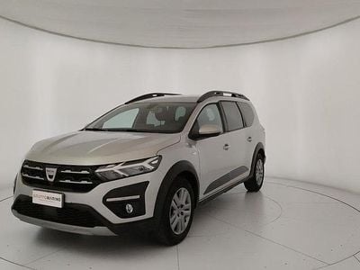 Usata Dacia Jogger Comfort 91 CV (66 kW) 2022 Grigio Monovolume