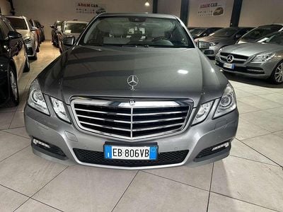 Usata Mercedes E500 Avantgarde 387 CV (284 kW) 2010 Grigio Berlina