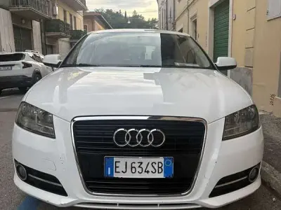 Usata Audi A3 Ambition 105 CV (77 kW) 2011 Bianco Utilitaria