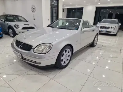 Usata Mercedes SLK200 192 CV (141 kW) 1997 Grigio Cabrio