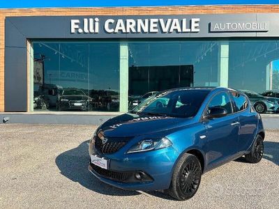 Usata Lancia Ypsilon 69 CV (50 kW) 2023 Blu Utilitaria