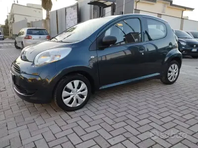 Gebraucht Citroën C1 68 PS (50 kW) 2011 Grau Kleinwagen