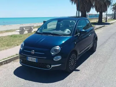 Usado Fiat 500 Lounge 95 HP (69 kW) 2017 Azul Citadino