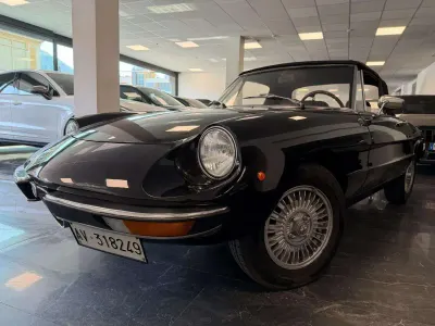 Usata Alfa Romeo GT Junior 103 CV (75 kW) 1976 Nero Cabrio