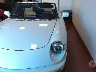 Usata Alfa Romeo Spider 117 CV (86 kW) 1990 Bianco Cabrio