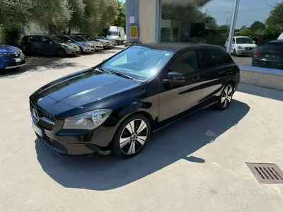 Usata Mercedes CLA200 Shooting Brake Night 136 CV (100 kW) 2017 Nero cosmo Station wagon