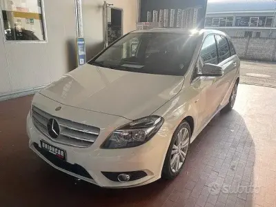 Brugt Mercedes B180 Executive 122 HK (89 kW) 2012 Hvid MPV