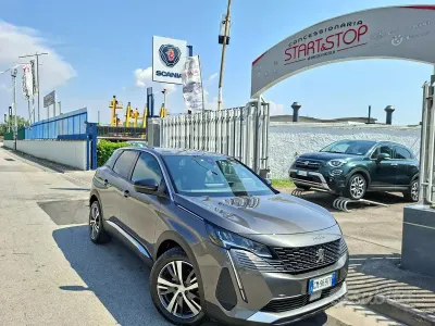 Usata Peugeot 3008 Allure 131 CV (96 kW) 2023 Grigio SUV