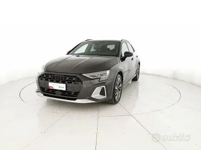 Usata Audi A3 Business 150 CV (110 kW) 2025 Grigio Berlina