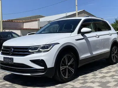 Usata VW Tiguan Elegance 150 CV (110 kW) 2022 Bianco SUV