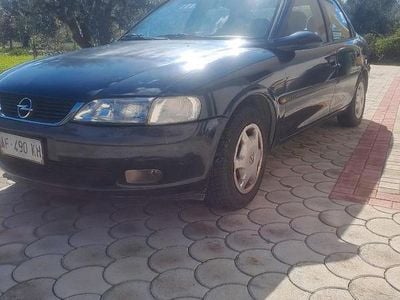 Occasion Opel Vectra 116 PK (85 kW) 1996 Zwart Sedan