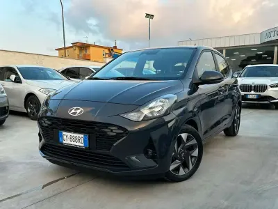 Usata Hyundai i10 63 CV (46 kW) 2025 Grigio Utilitaria