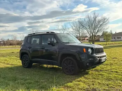 Usata Jeep Renegade Limited 140 CV (102 kW) 2017 Nero SUV