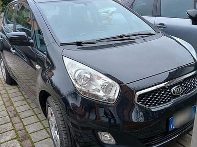 Usata Kia Venga 77 CV (56 kW) 2014 Nero Utilitaria