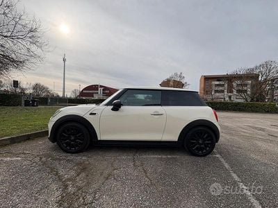 Usata Mini ONE 75 CV (55 kW) 2014 Bianco Utilitaria