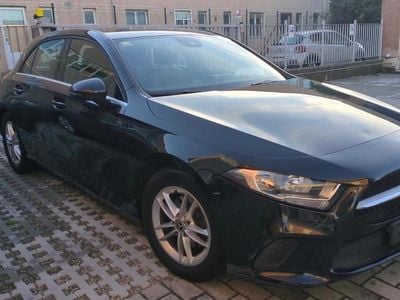 Nero Usata 2019 Mercedes A180 Business Berlina | 18.499 € (Buon prezzo)