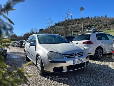 Usata VW Golf VI 105 CV (77 kW) 2010 Argento Utilitaria