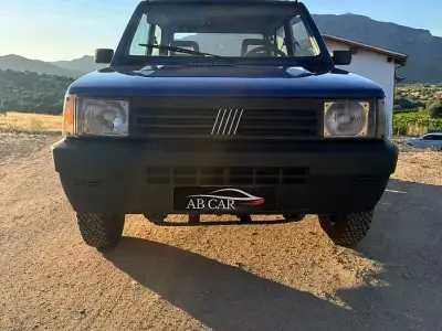 Usata Fiat Panda 4x4 Club 54 CV (39 kW) 1996 Bluazzurro Utilitaria