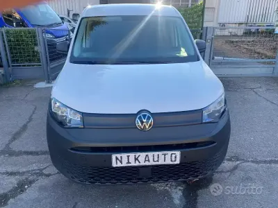 Usata VW Caddy Life 102 CV (75 kW) 2022 Bianco Monovolume