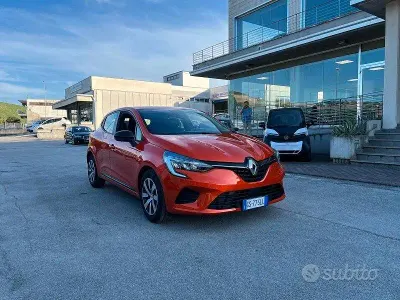 Usata Renault Clio V SE 67 CV (49 kW) 2023 Berlina