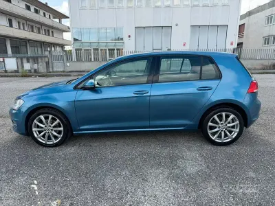 Usata VW Golf VII 105 CV (77 kW) 2015 Blu Berlina