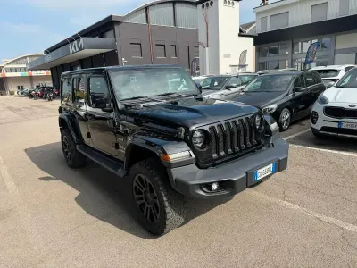 Usata Jeep Wrangler Unlimited Sahara 200 CV (147 kW) 2019 Nero SUV