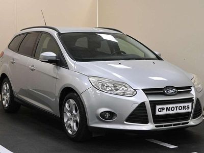 Usata Ford Focus 120 CV (88 kW) 2013 Grigio Station wagon