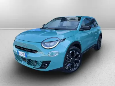 Usata Fiat 600 La Prima 110 CV (80 kW) 2025 Blu/azzurro SUV