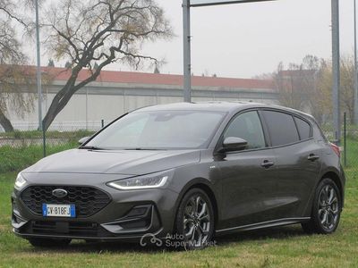 Magnetic grey metallizzato Usata 2024 Ford Focus ST-Line Berlina | 21.000 € (Buon prezzo)