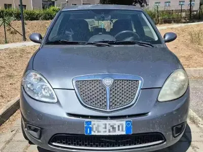 Usata Lancia Ypsilon