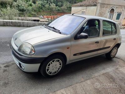 usata Renault Clio II 1.2 5 porte RN