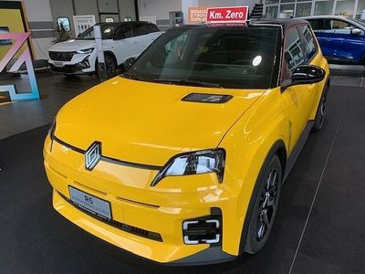 Giallo Nuova 2025 Renault 5 E-Tech Urban Berlina | 26.800 € (Buon prezzo)
