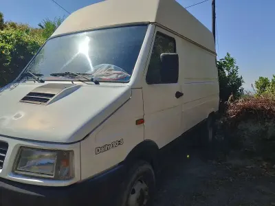 Usata Iveco Daily 80 CV (58 kW) 1993 Bianco Furgone