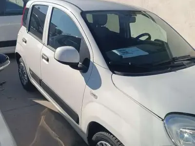 Usata Fiat Panda Easy 69 CV (50 kW) 2019 Bianco Utilitaria