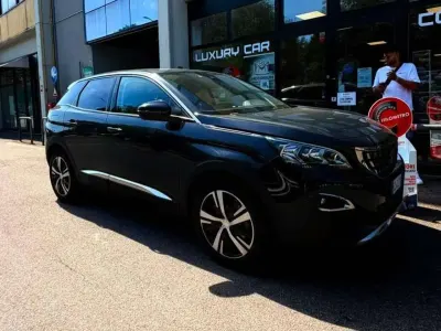 Usata Peugeot 3008 Allure 131 CV (96 kW) 2020 Blu/azzurro SUV