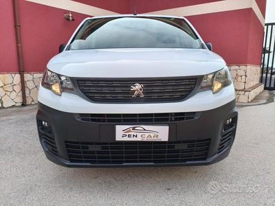 Usata Peugeot Partner Premium 101 CV (74 kW) 2021 Bianco Monovolume