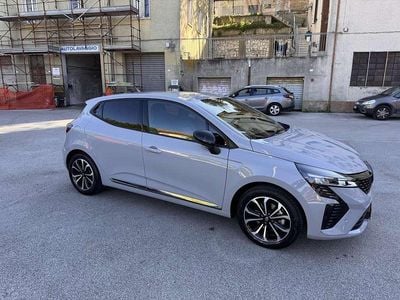 Usata Renault Clio V Techno 145 CV (106 kW) 2024 Berlina