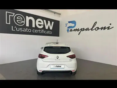 Usata Renault Clio Zen 140 CV (102 kW) 2022 Bianco Utilitaria